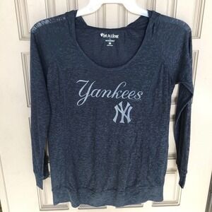 Yankees NY Motherhood Hoodie SzM Lt Weight Drk Blue Long Sleeves Pre-Owned